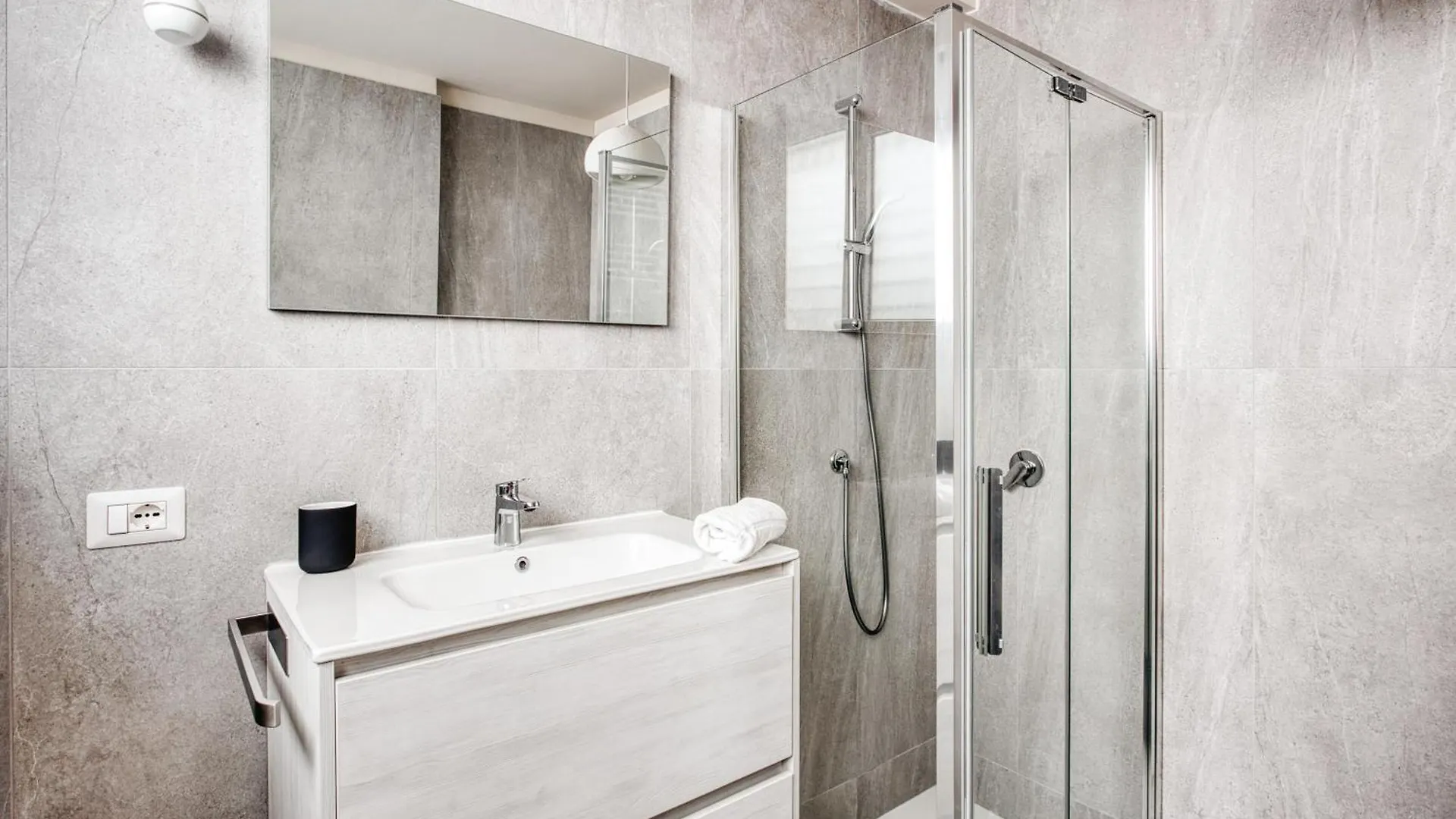 Apartament Ciao Bella Casa - Milano 0*, Mediolan Włochy